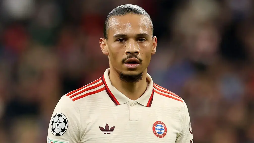In a bold move, Leroy Sane has rejected a potential transfer to Arsenal, opting instead to extend his stay with Bayern Munich.